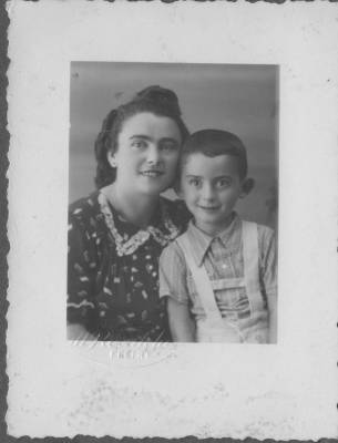 [Retrato de Vladimir Herzog e a mãe]