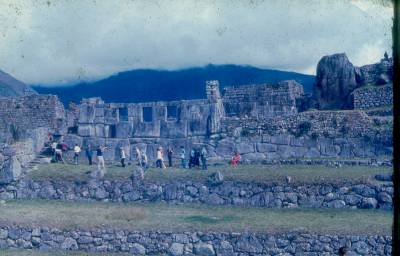 [Vista de Machu Picchu] (9)