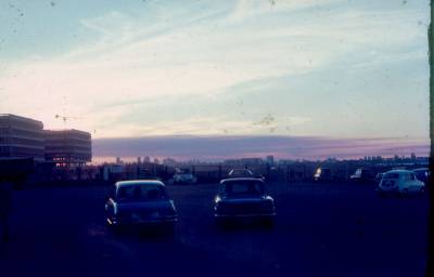 [Carros e horizonte]